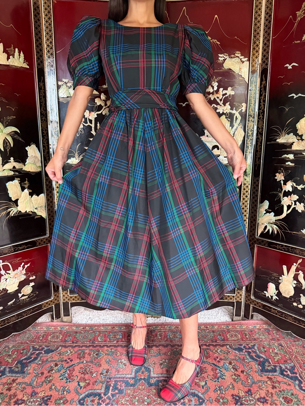 Vintage 80s plaid taffeta puff sleeves doll dress
